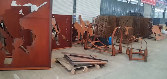 Zewnętrzne blachy Corten odporne na SPA-H z rdzawym wykończeniem